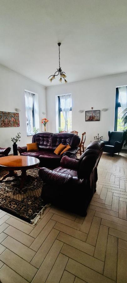 City Center Apartment Sopron Esterno foto