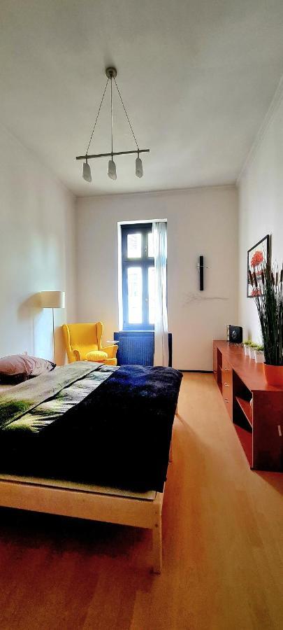 City Center Apartment Sopron Esterno foto